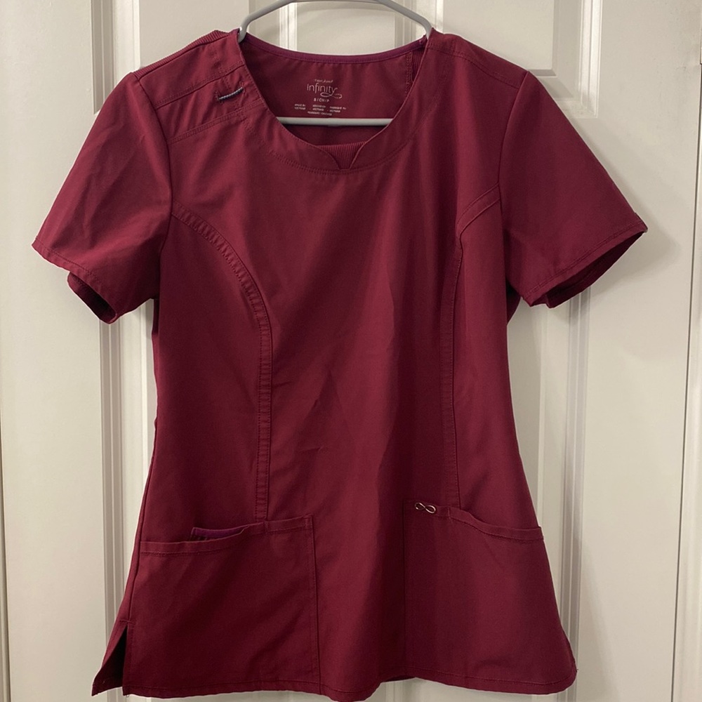 Cherokee Infinity scrub top, small, burgundy